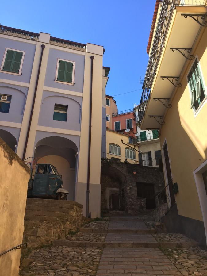 A Ca Du Barba Ge Vallebona Exterior foto
