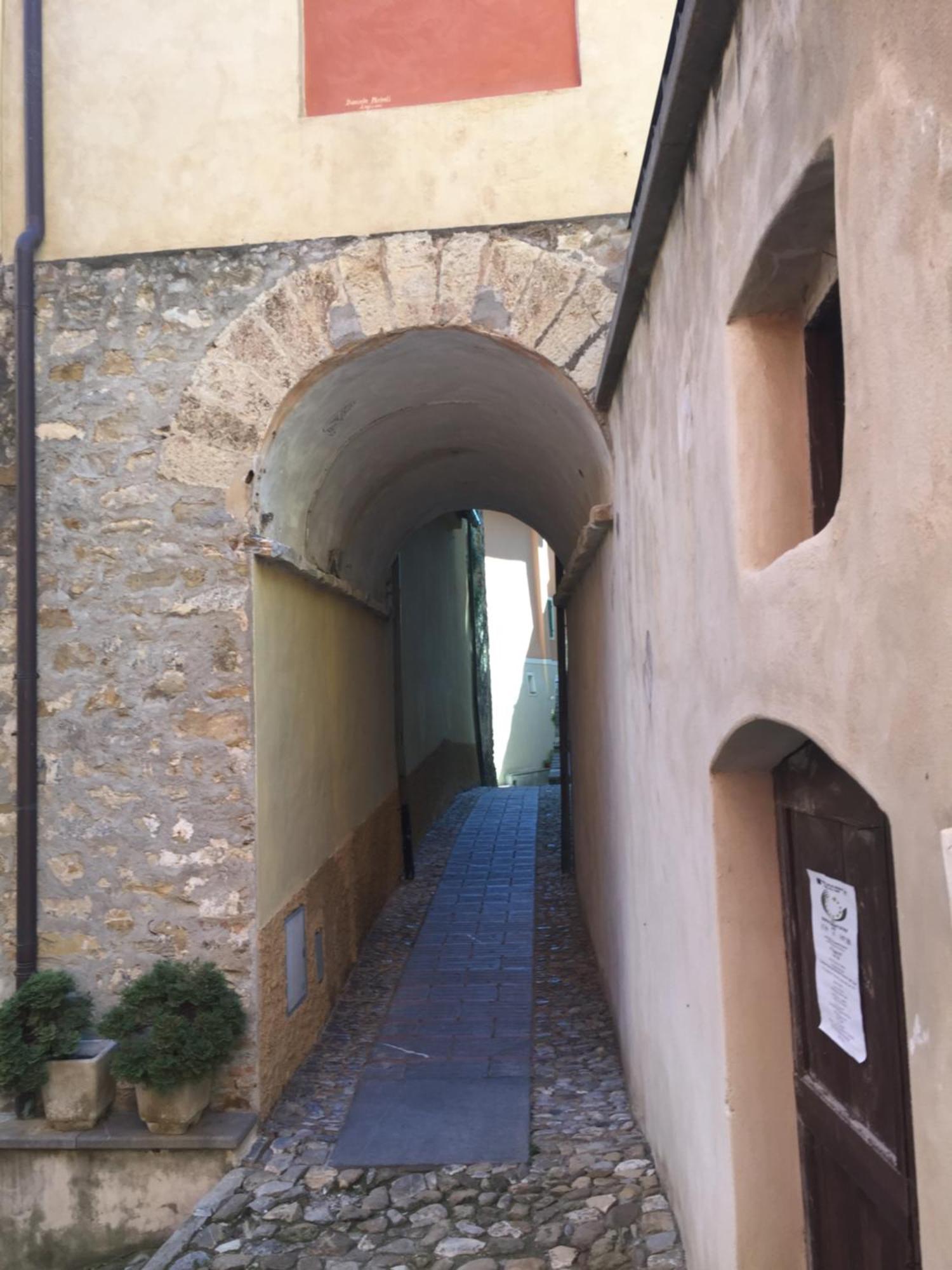 A Ca Du Barba Ge Vallebona Exterior foto